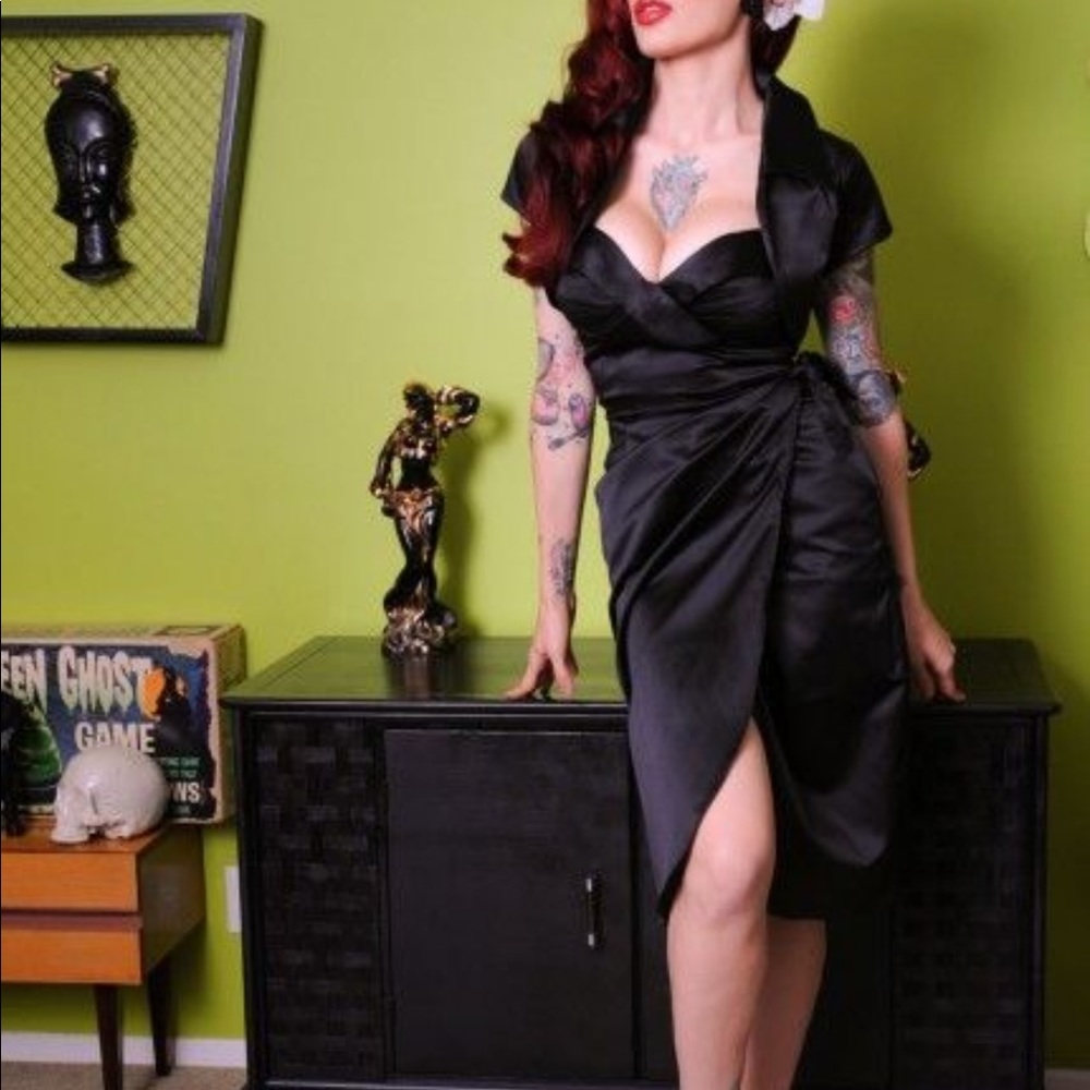 Deadly Dames Malibu Tiki Black XL